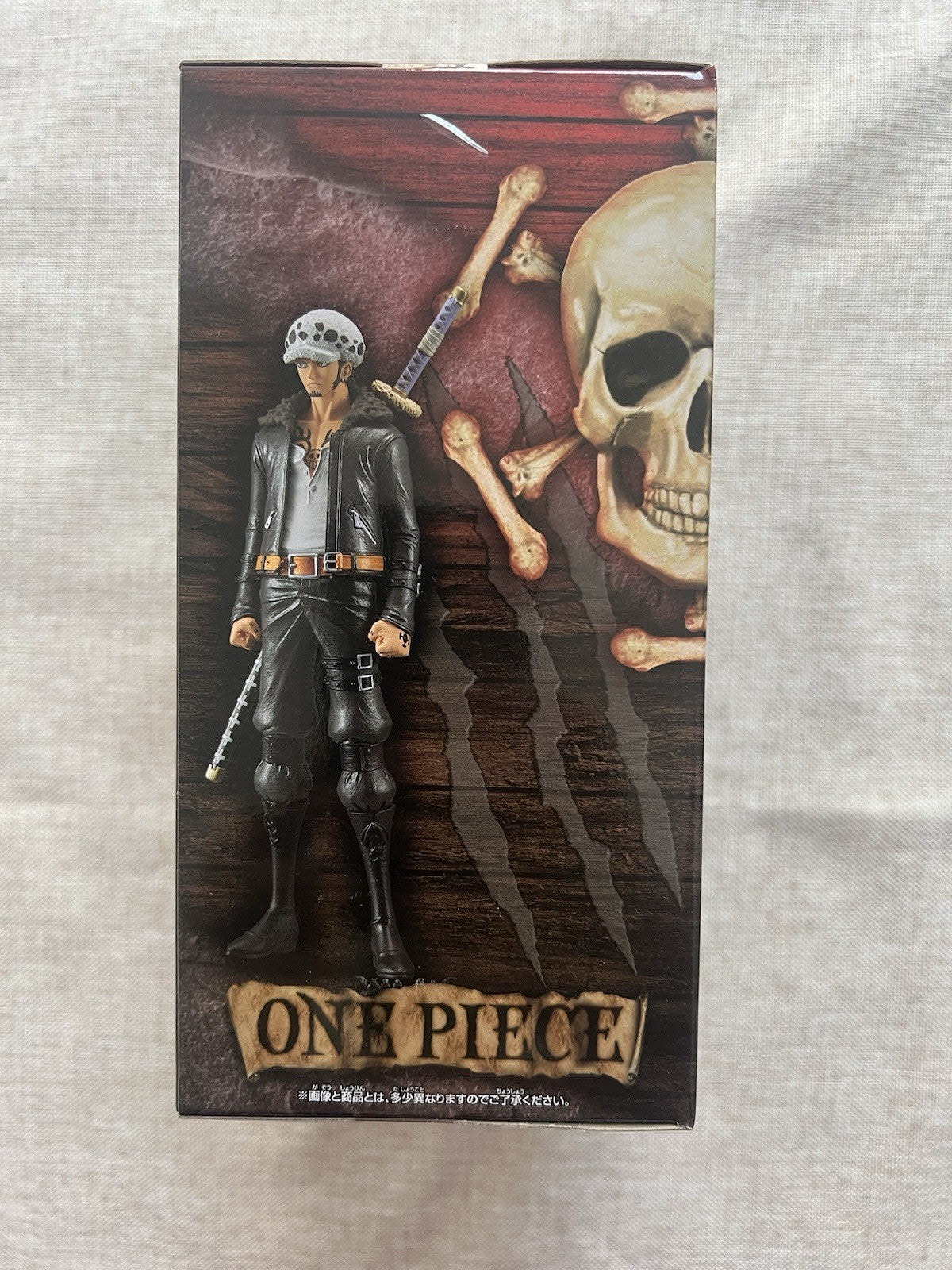 One Piece Trafalgar Law Film Red DXF The Grandline Men Vol.10 Figure (B/1)