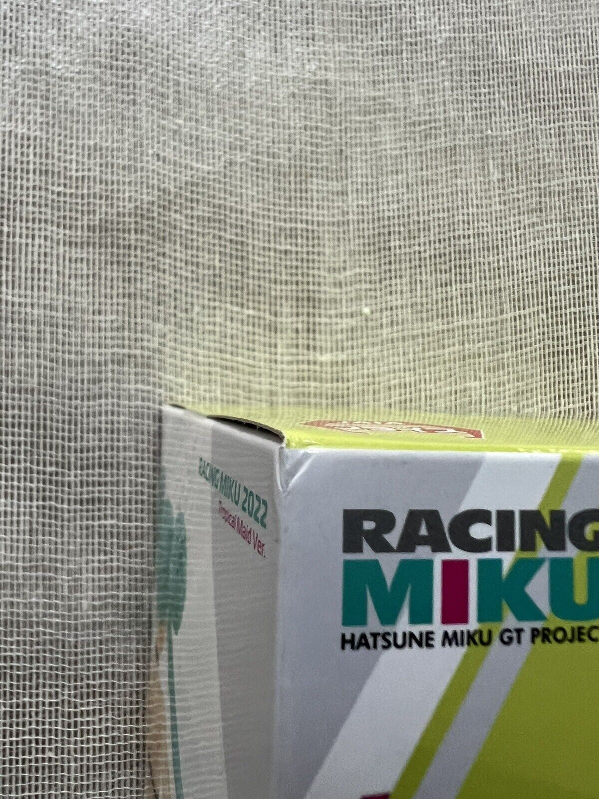 Hatsune Miku Racing Miku 2022 Tropical Maid ver figure Banpresto (B/1)